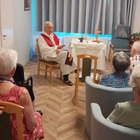 Hetente mise a Karmelita utcai klubban