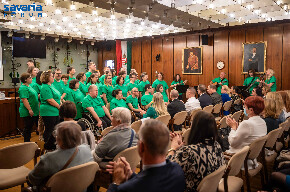 A FÉHE foglalkoztatottjainak zenés előadásával nyílt meg a 29. Szociális Hét a Városházán